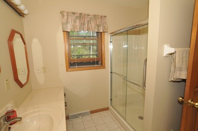 Well-maintained 4-bedroom, 2.5-bath Colonial featuring a - photo 21