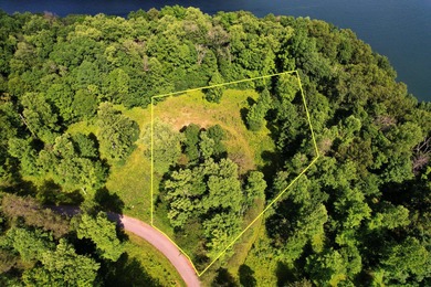 Lake Cumberland Lot For Sale in Jamestown Kentucky