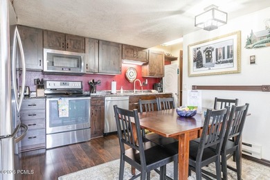 One of the best opportunities in Park City! Walk-to-lift condo - photo 4