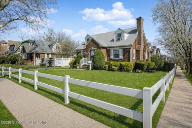 Welcome Home! This is a lovely colonial style 2 level house - photo 1