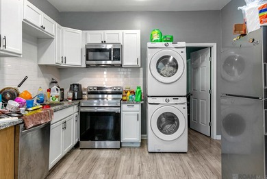 Bank owned propertye see 272 W Harrison -- beautifully renovated - photo 4