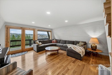 Set against the breathtaking Boise Mountains, this private view - photo 11