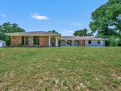 Lake Home Sale Pending in Garrison, Texas