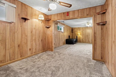 Amazing ranch home with 2 car garage offering 3 bedrooms plus 2 - photo 16