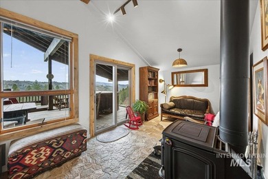Set against the breathtaking Boise Mountains, this private view - photo 17