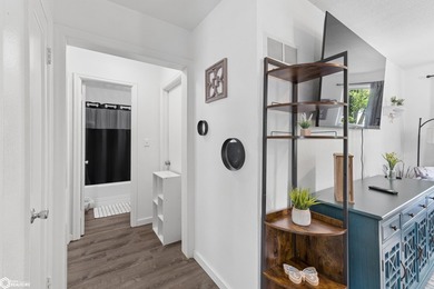 Opportunity awaits with this well-maintained duplex just moments - photo 17