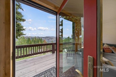 Set against the breathtaking Boise Mountains, this private view - photo 19