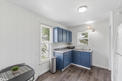 Opportunity awaits with this well-maintained duplex just moments - photo 20