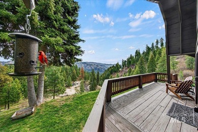 Set against the breathtaking Boise Mountains, this private view - photo 21