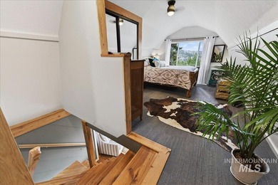 Set against the breathtaking Boise Mountains, this private view - photo 25