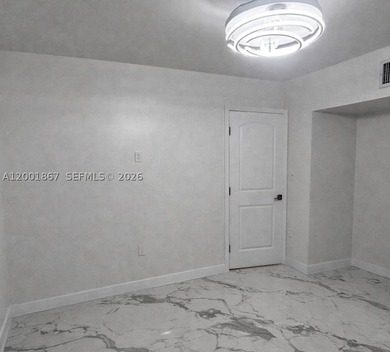 Excellent investment opportunity! Beautifully remodeled - photo 3