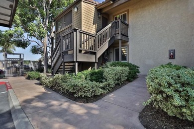 Welcome to this 2 bedroom, 2 bathroom ground-floor corner condo - photo 4