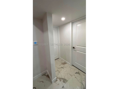 Excellent investment opportunity! Beautifully remodeled - photo 8