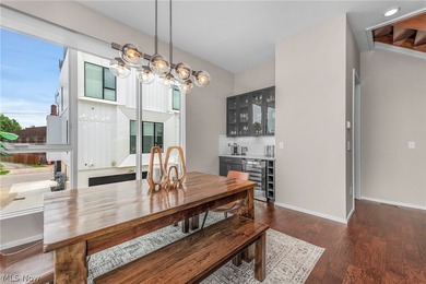 Stunning, impeccably maintained luxury corner townhome in the - photo 11