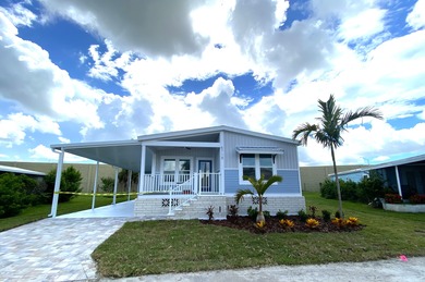 (private lake, pond, coastal) Home For Sale in Sarasota Florida