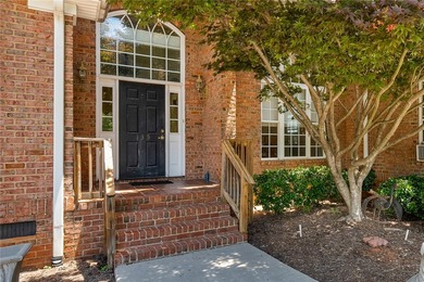This beautifully designed traditional home offers 4 spacious - photo 5