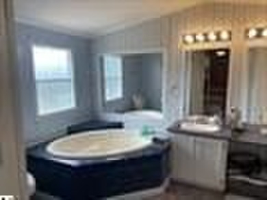 This home is ready for you to move in and start enjoying living - photo 16