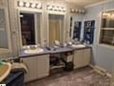This home is ready for you to move in and start enjoying living - photo 17