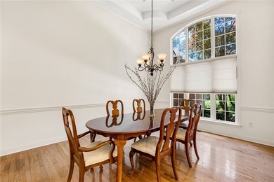 This beautifully designed traditional home offers 4 spacious - photo 8