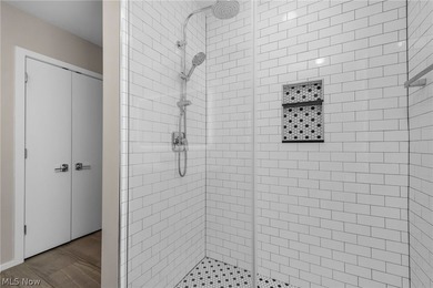 Stunning, impeccably maintained luxury corner townhome in the - photo 20