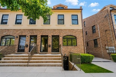 Dyker Heights-Super Rare duplex 3 bed, 3 full bath condominium - photo 3