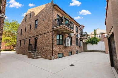 Dyker Heights-Super Rare duplex 3 bed, 3 full bath condominium - photo 5