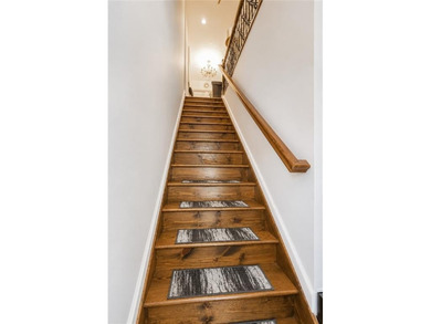 Dyker Heights-Super Rare duplex 3 bed, 3 full bath condominium - photo 6