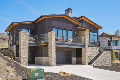 Lake Home For Sale in Hideout, Utah