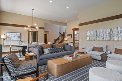 There aren't many homes where you can watch a golf shot land - photo 7