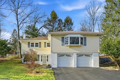 This recently renovated 3 bedroom 2 bathroom home features - photo 2