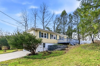 This recently renovated 3 bedroom 2 bathroom home features - photo 3