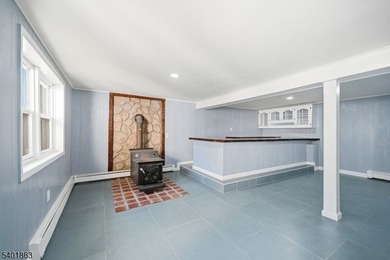 This recently renovated 3 bedroom 2 bathroom home features - photo 8