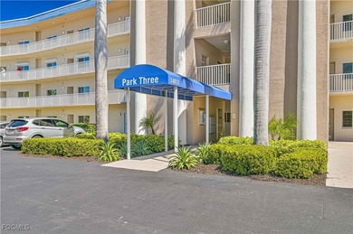 (private lake, pond, coastal) Condo Sale Pending in Fort Myers Florida