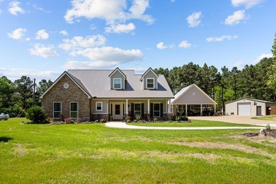 Lake Home Sale Pending in Grapeland, Texas