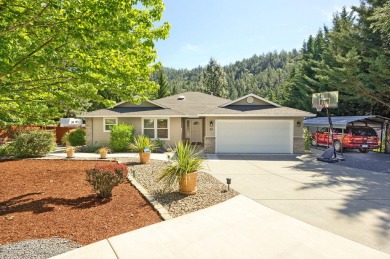 Lake Home Sale Pending in Rogue River, Oregon