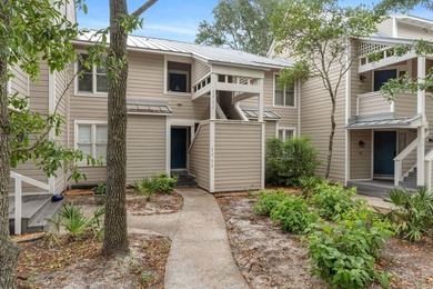 A must see!!! Beautiful coastal cottage in the highly sought - photo 5