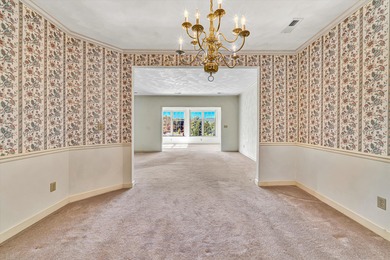 Great opportunity in the Glen - Condo with amazing views, tons