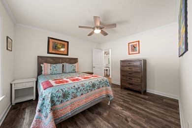 Welcome home to Merifield Acres ! This immaculate 3 Bedroom, 2 - photo 17