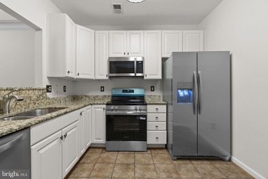 Beautifully maintained, freshly painted, and elevator-accessible - photo 18