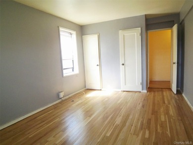 Imagine waking up to sunshine pouring into your living room - photo 19