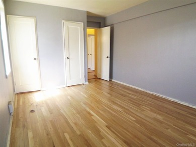 Imagine waking up to sunshine pouring into your living room - photo 20