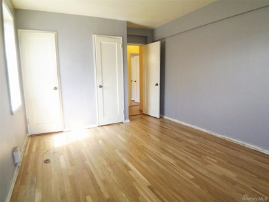 Imagine waking up to sunshine pouring into your living room - photo 22