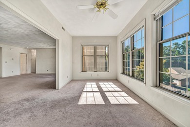 Great opportunity in the Glen - Condo with amazing views, tons