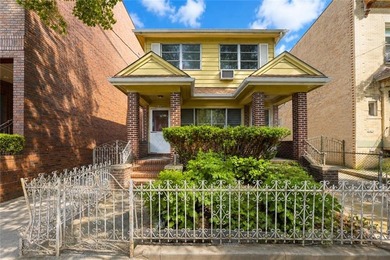 Fully detached two (2) family with private driveway in prime - photo 3