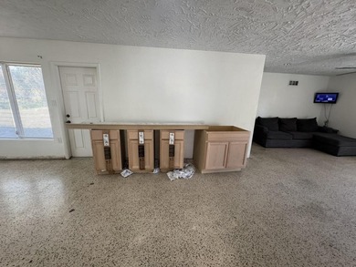 Wonderful 3/2 house, located just minutes from I-95 and Virginia - photo 4