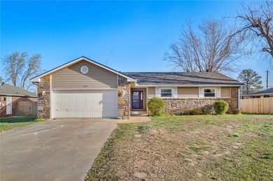 Beaver Lake Home For Sale in Rogers Arkansas