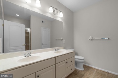 Beautifully maintained, freshly painted, and elevator-accessible - photo 34