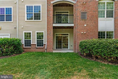 Beautifully maintained, freshly painted, and elevator-accessible - photo 46