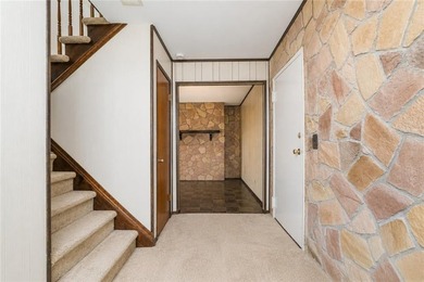 Welcome to the heart of Eltingville, Staten Island. This priced - photo 7