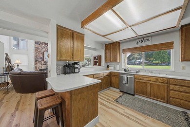 Take your clients to see this lovely condo located on the 5th - photo 15